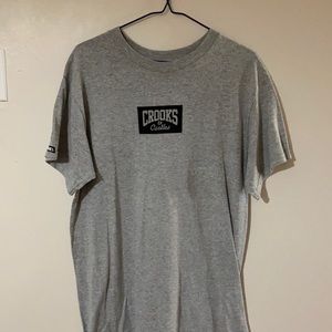 Crooks and castles t shirt